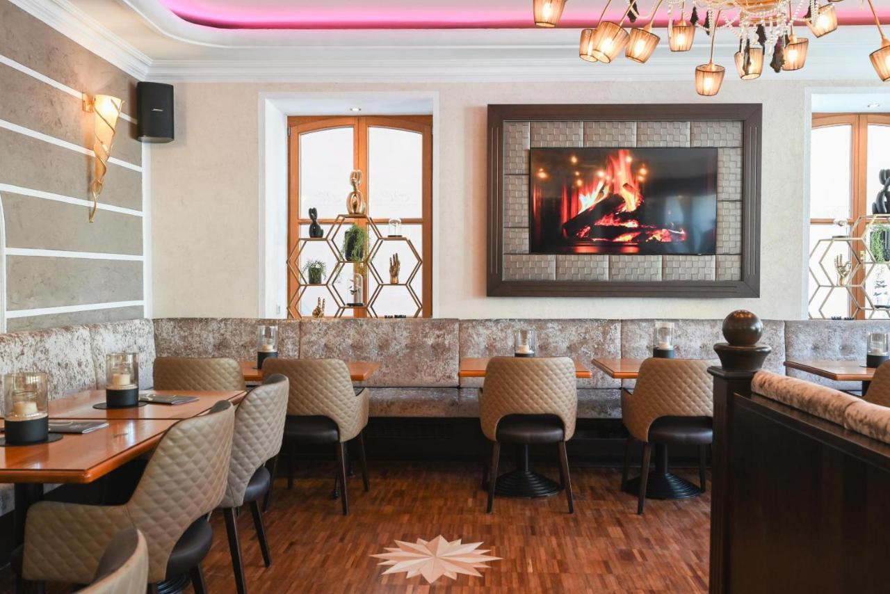 Meiser Altstadt Hotel 딘클스버 외부 사진