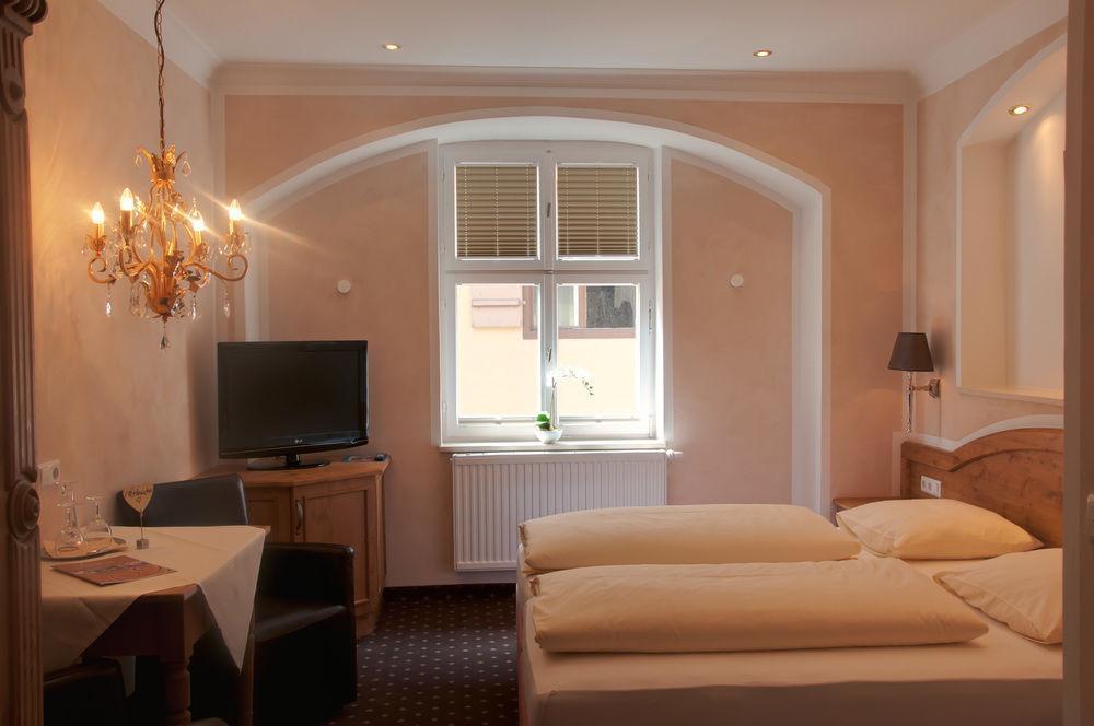 Meiser Altstadt Hotel 딘클스버 외부 사진