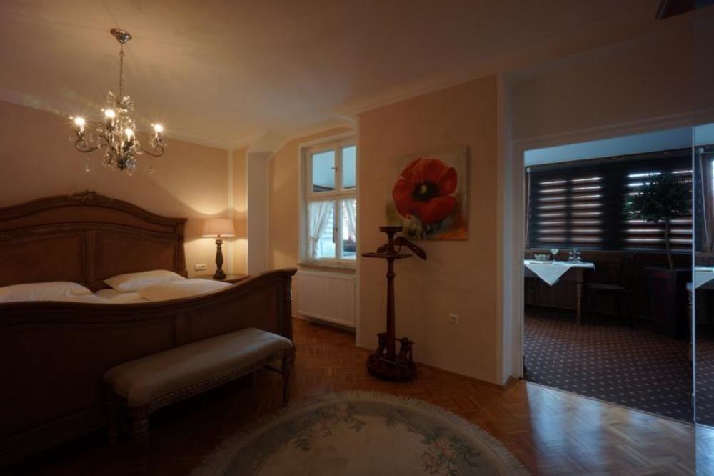 Meiser Altstadt Hotel 딘클스버 외부 사진