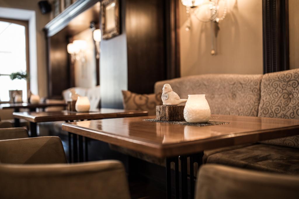 Meiser Altstadt Hotel 딘클스버 외부 사진