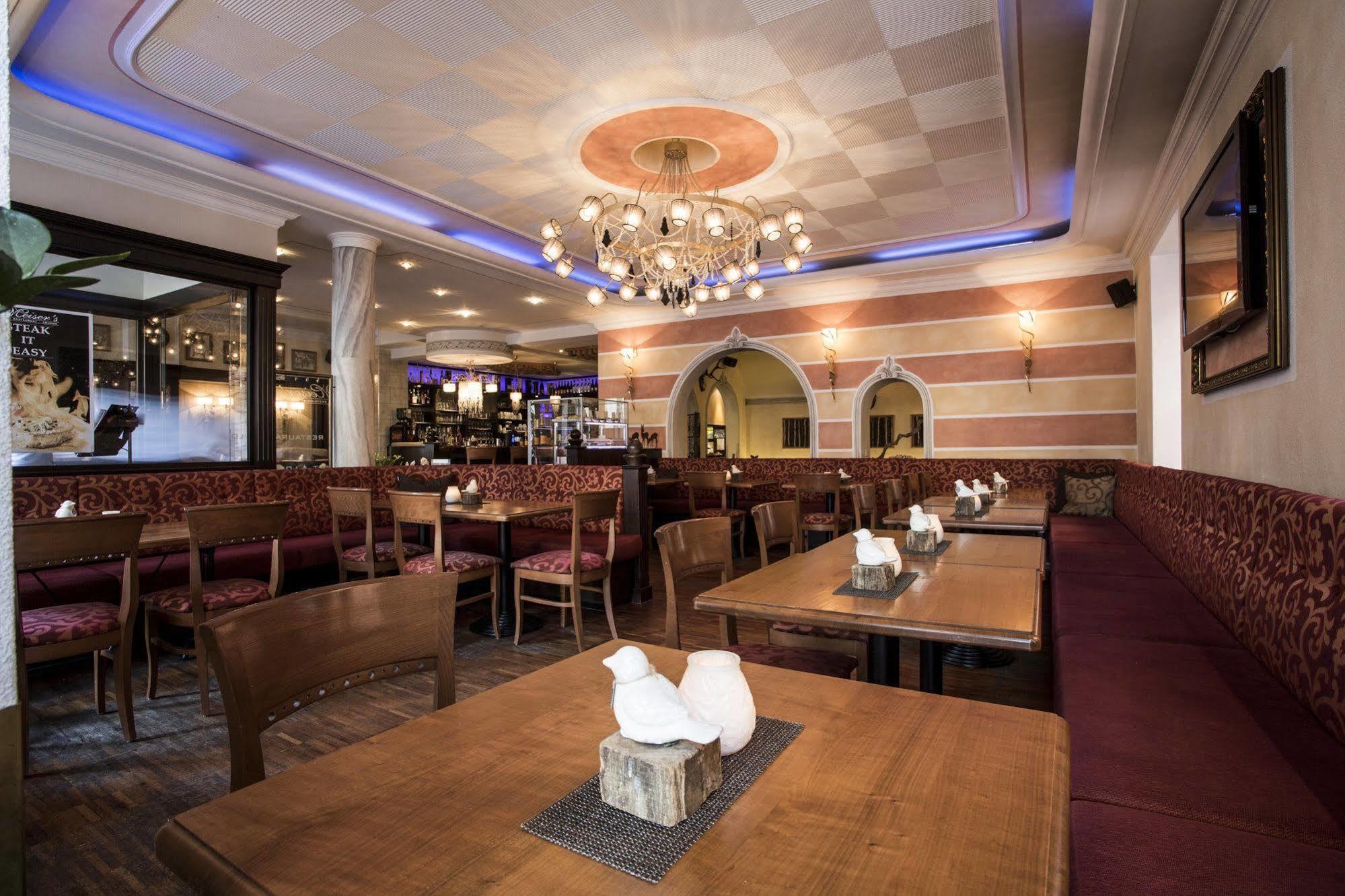 Meiser Altstadt Hotel 딘클스버 외부 사진